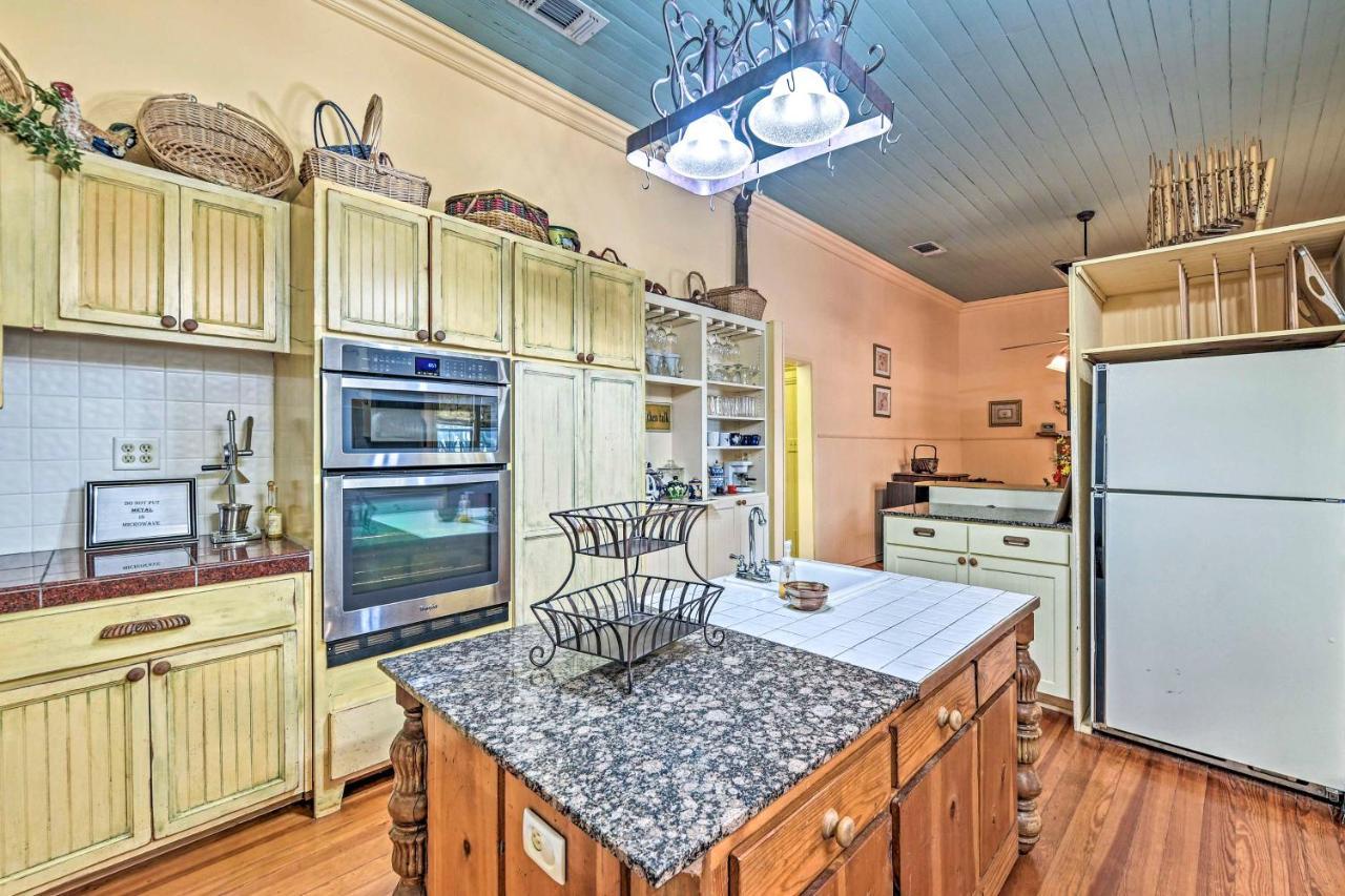 The Lilly House Historic Glen Rose Home With Porch! Eksteriør bilde