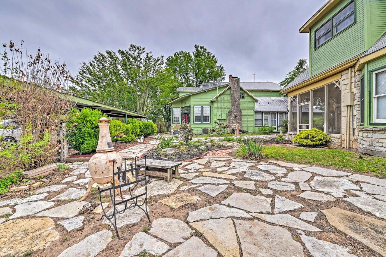 The Lilly House Historic Glen Rose Home With Porch! Eksteriør bilde