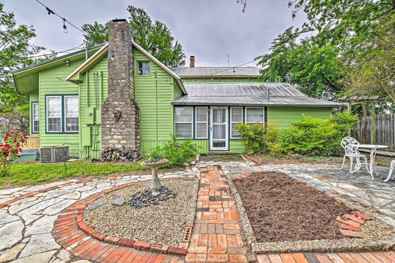 The Lilly House Historic Glen Rose Home With Porch! Eksteriør bilde