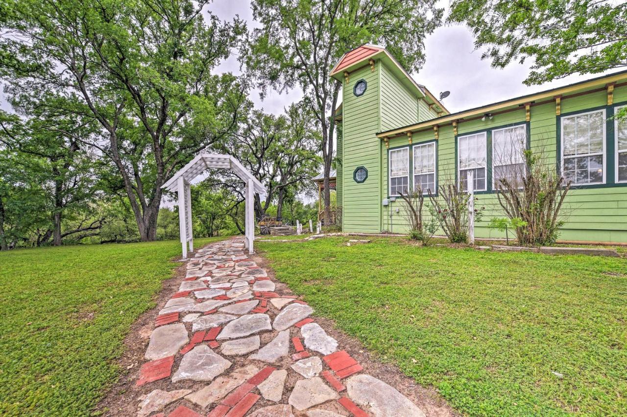 The Lilly House Historic Glen Rose Home With Porch! Eksteriør bilde